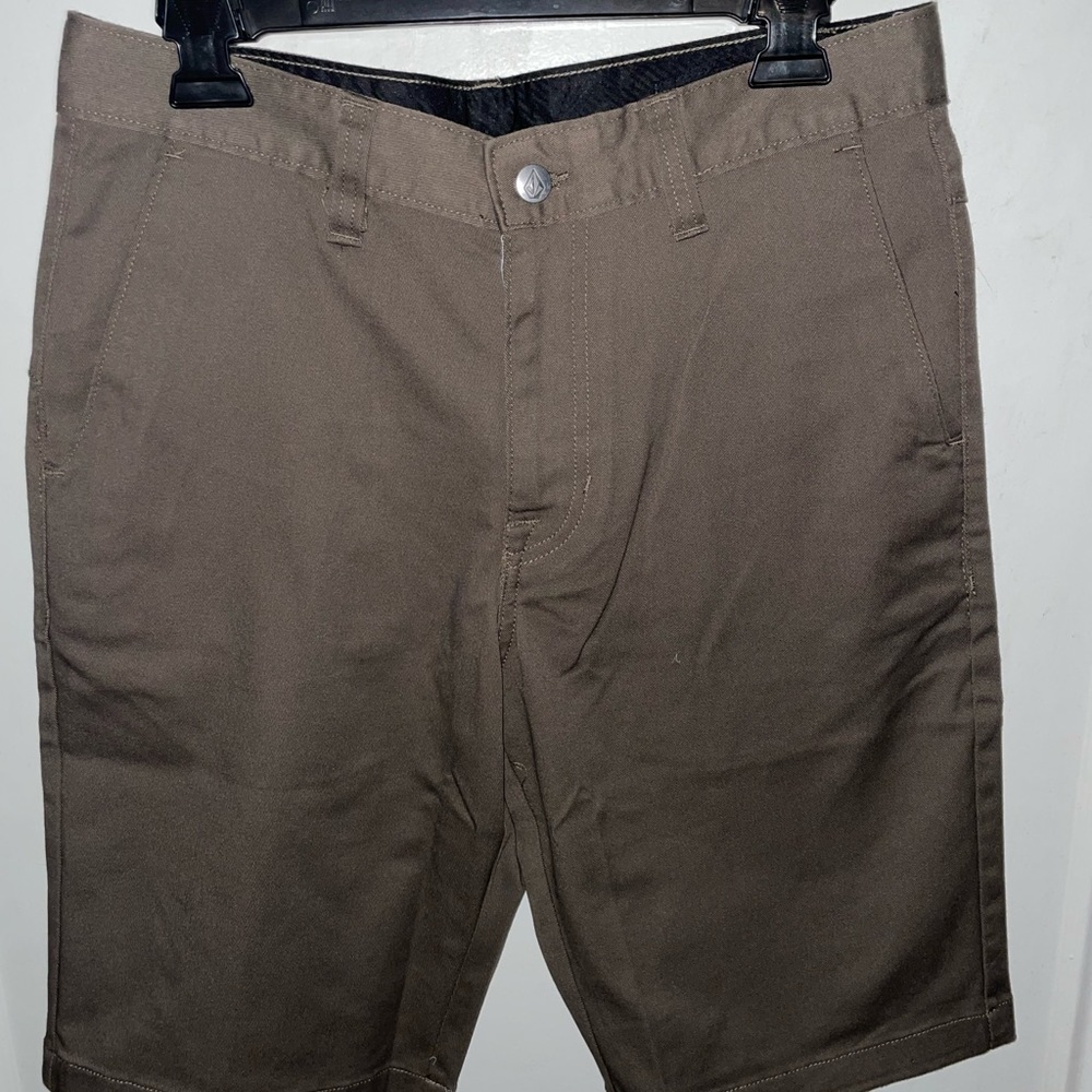 Volcom shorts - Picture 2 of 9